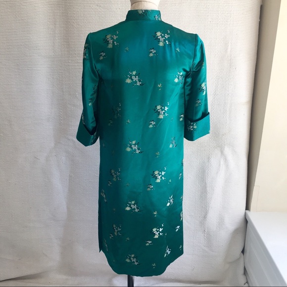 Vintage S Kimono Embroidered Satin Coat from China - Picture 5 of 8